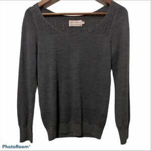 Gray scoop neck lightweight sweater with lace crochet detail